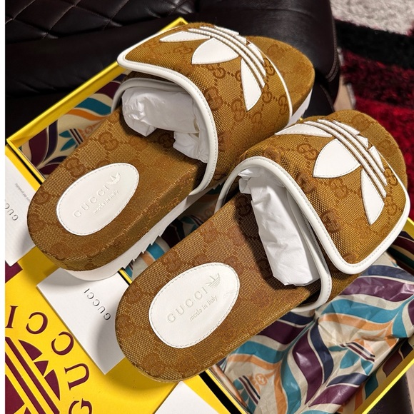 💯❤️ Brand New Gucci x Adidas GG Canvas Platform Slides - Size 9 / 39 - Picture 6 of 15